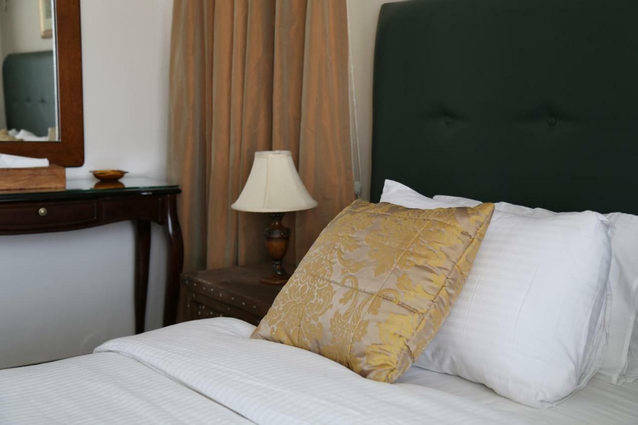 Gondola Hotel & Suites Amman Bagian luar foto