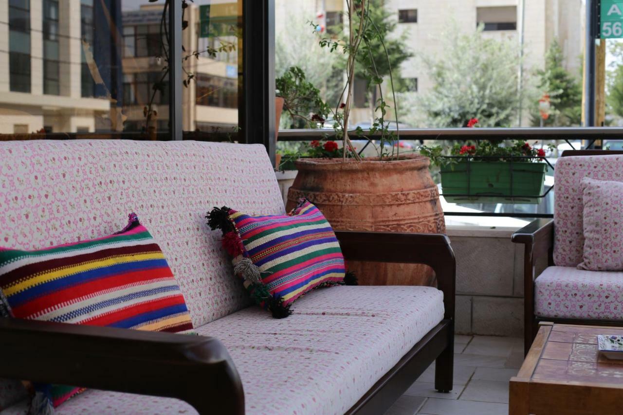 Gondola Hotel & Suites Amman Bagian luar foto